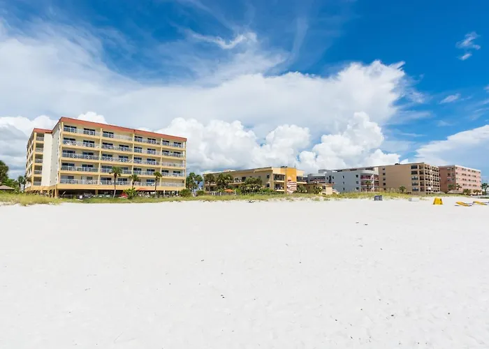 108 Madeira Norte Condo