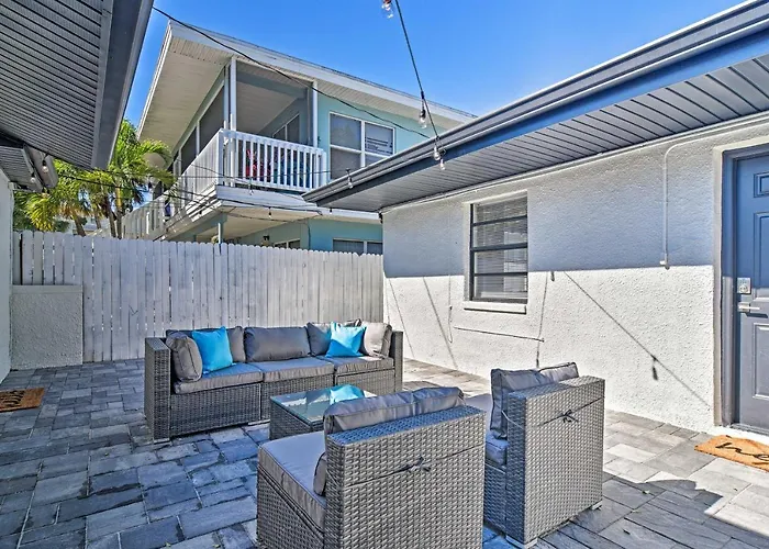 Well-Appointed Madeira Beach Condo With Patio!