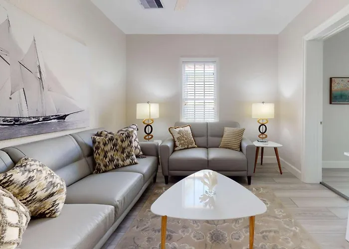 3 - Island Paradise Cottages - Villa Paradiso