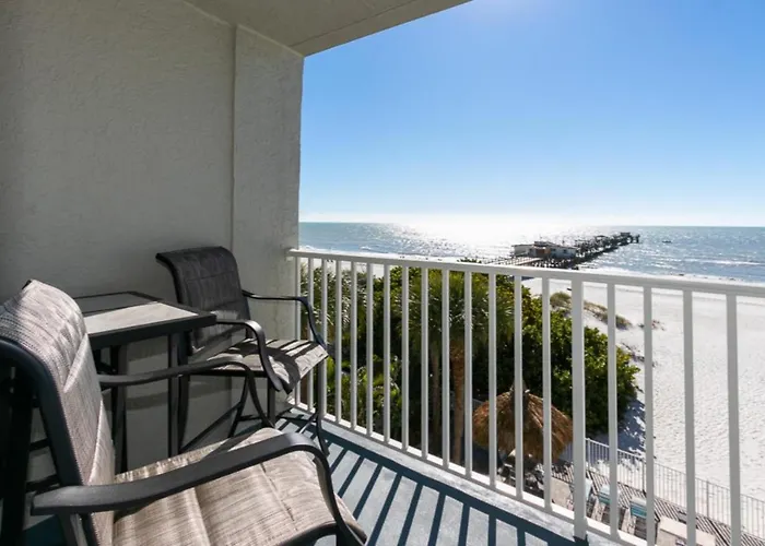 Gorgeous 3 Bedroom Condo In The Perfect Locationseaoats302