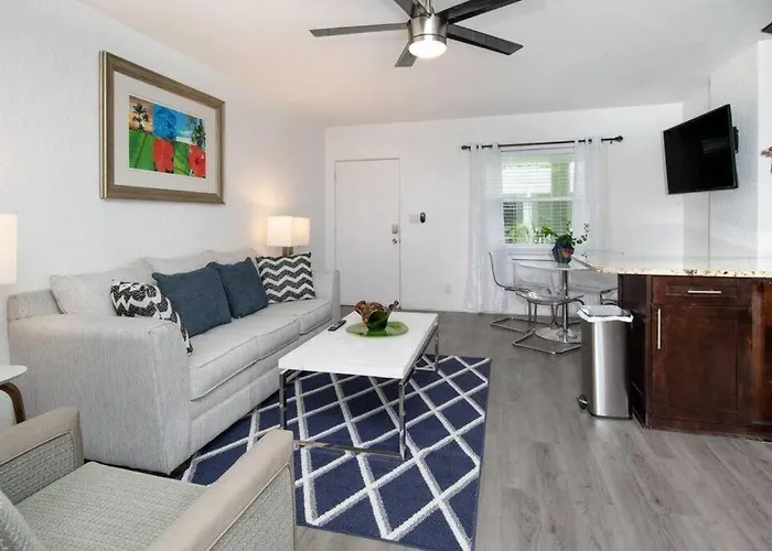 Park Shore Suites Of Madeira Beach! Pet Friendly And Steps To The Beach! - #2