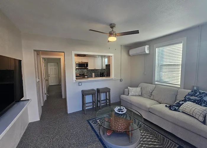 1 Bedroom Block Off Madeira Beach -2