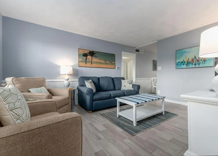 Friendly Native Retreat 2Bd 1Br Walk To Beach