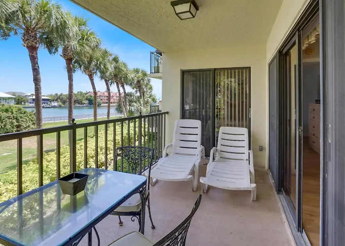 Land\'S End 1-204 Bay Front