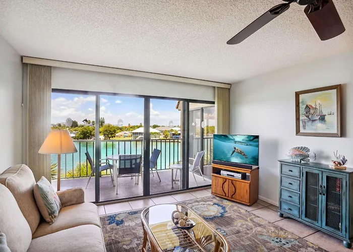 Land\'S End 1-408 Bay Front