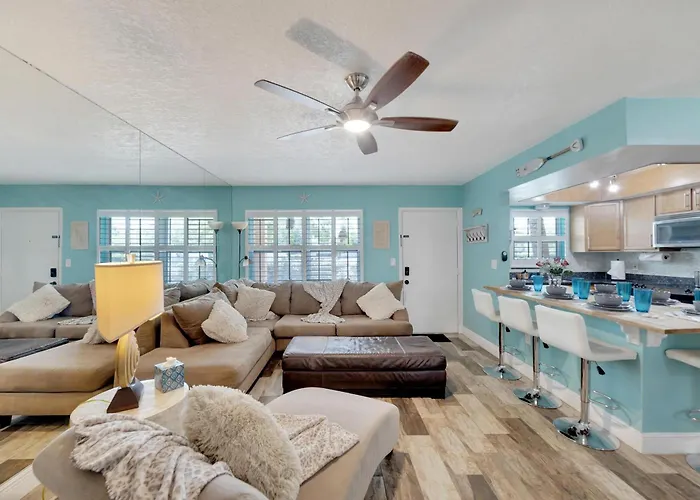 Newly Renovated 2 Beds 2 Baths Condo In St Pete Beach