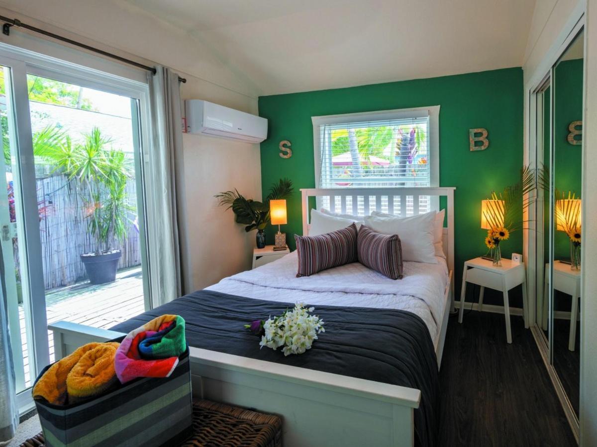 Treasure Island Sunset By Tech Travel Holiday home