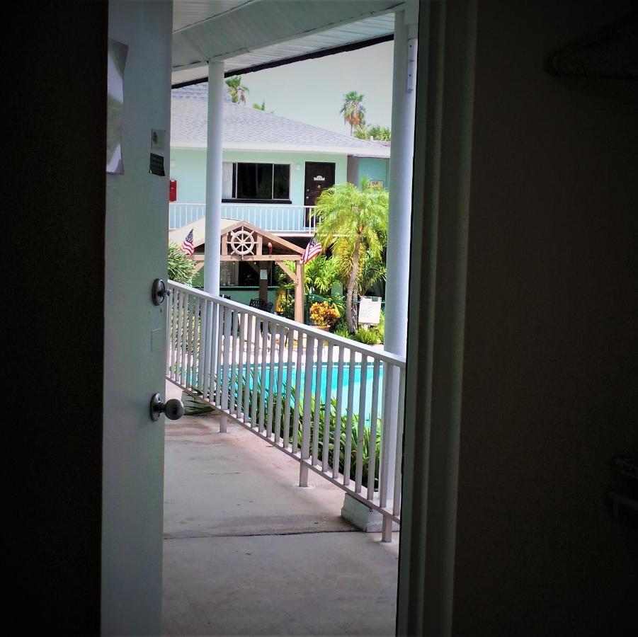 Motel Island House 2*
