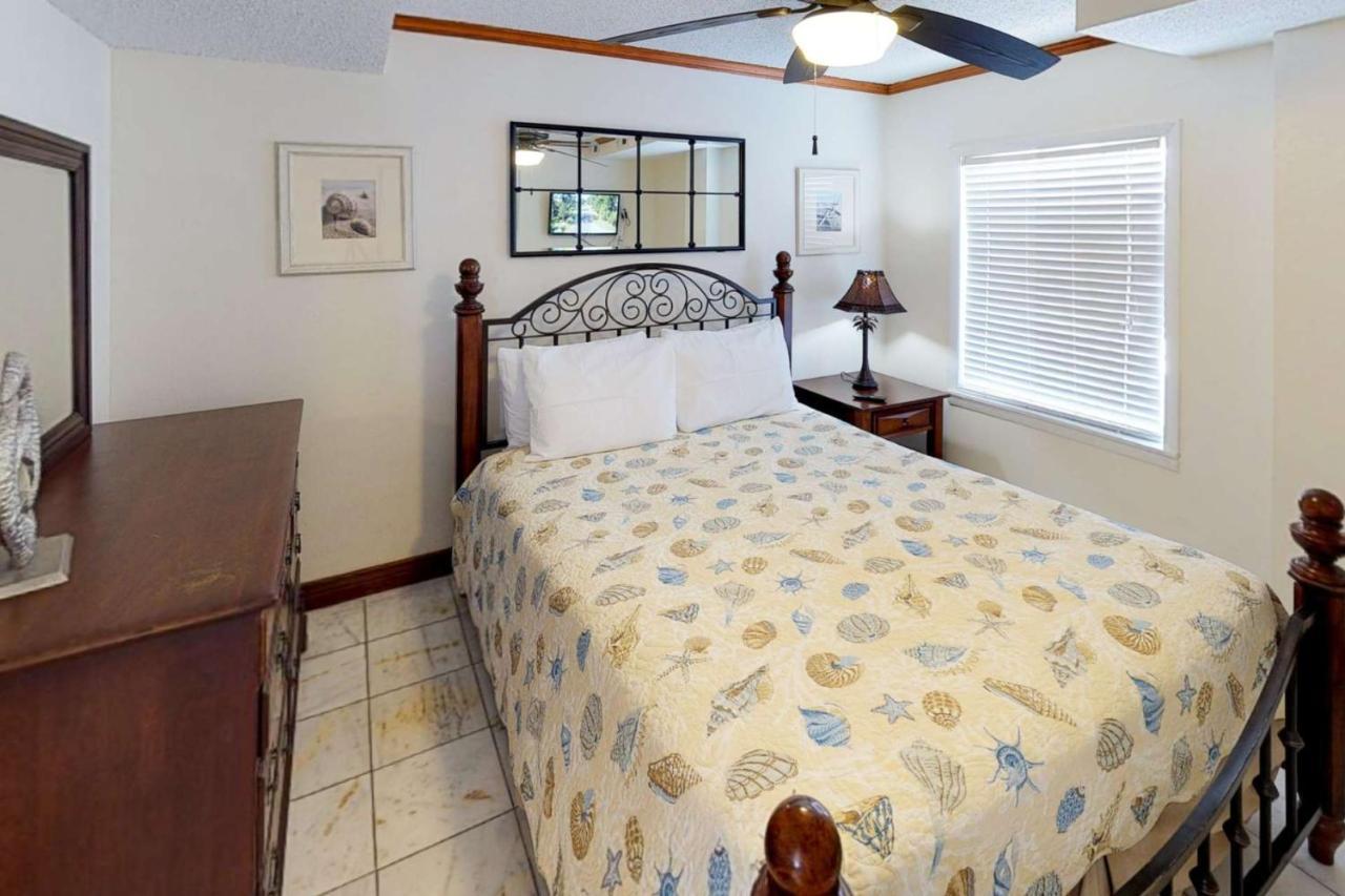 Yoda House Holiday home St. Pete Beach