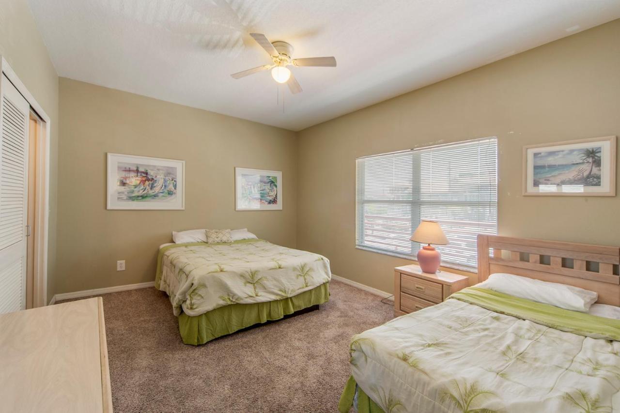 104 Crimson Holiday home *