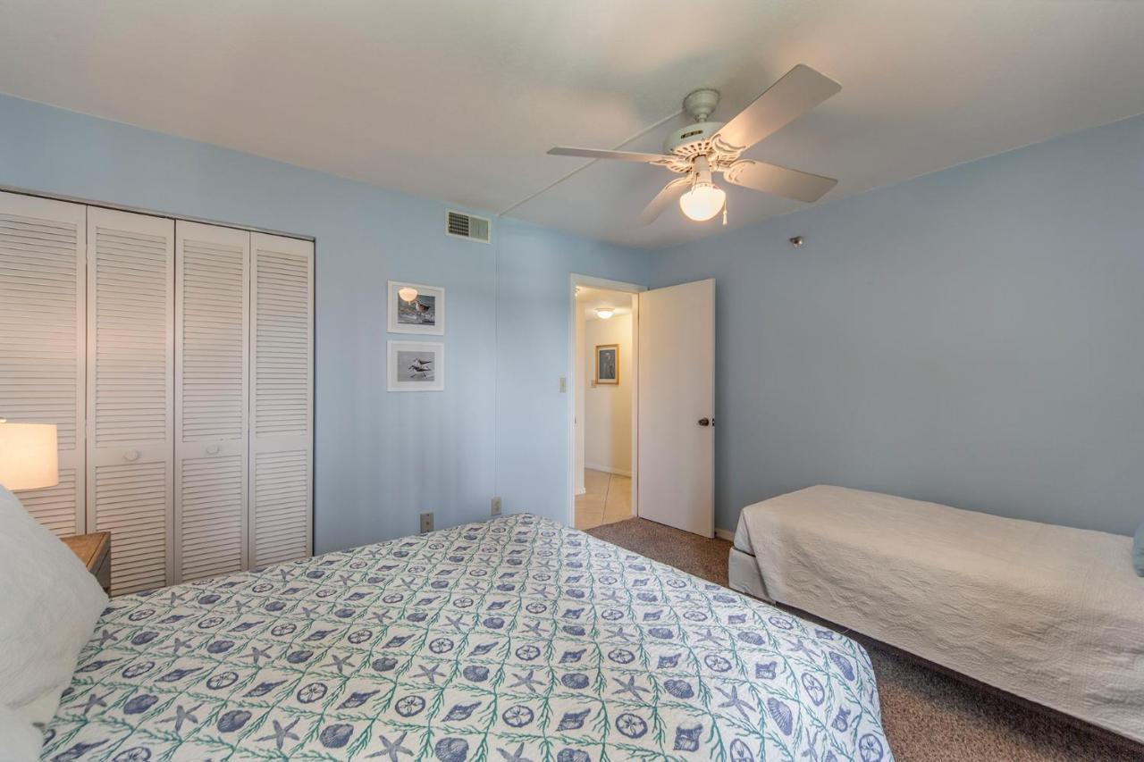301 The Shores Holiday home *