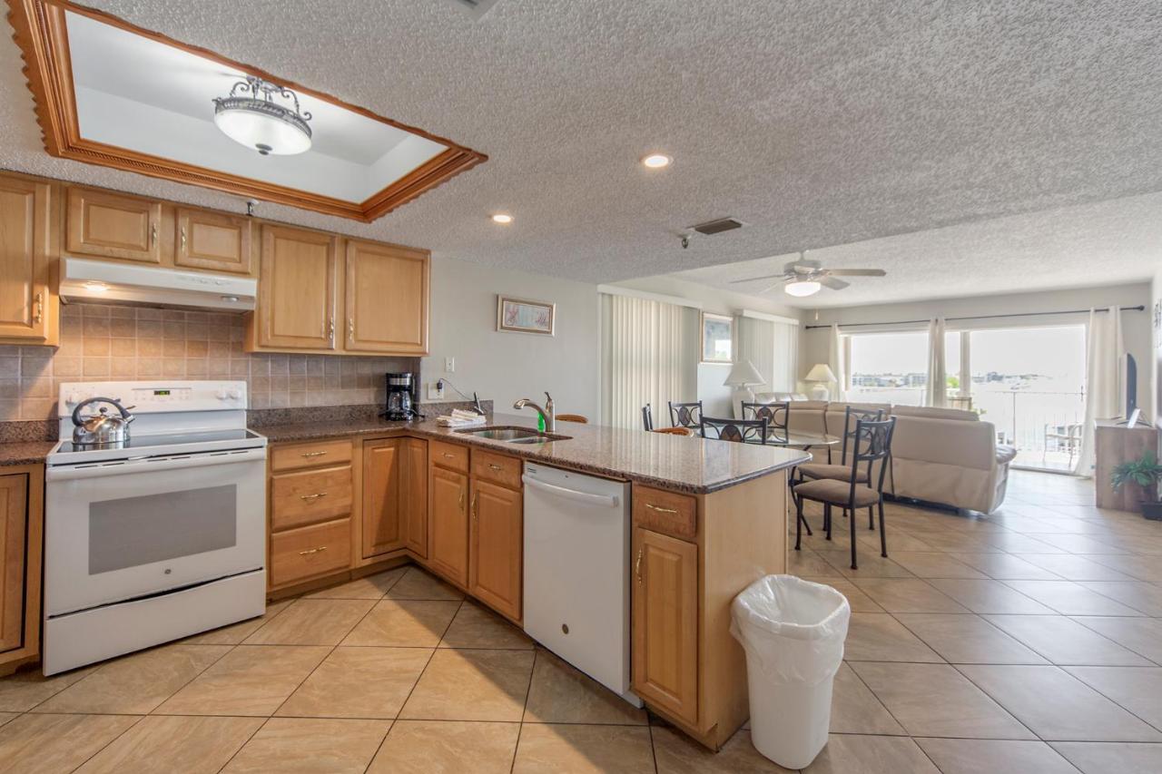 305 Place Holiday home