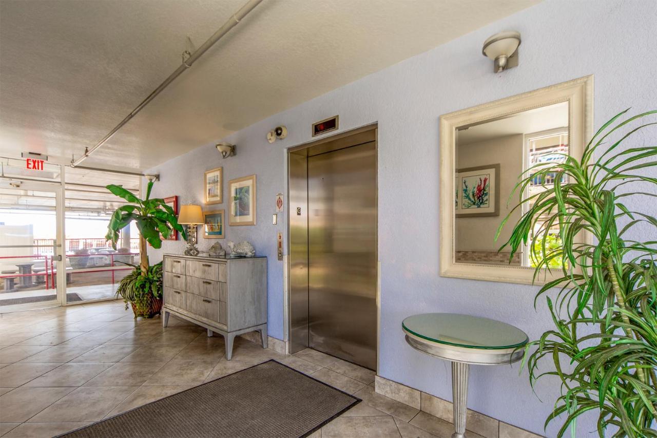 Holiday home 301 Crimson St. Pete Beach