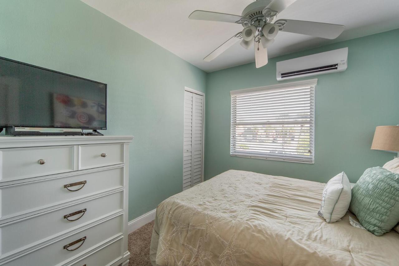 #212 Surf Song Holiday home St. Pete Beach
