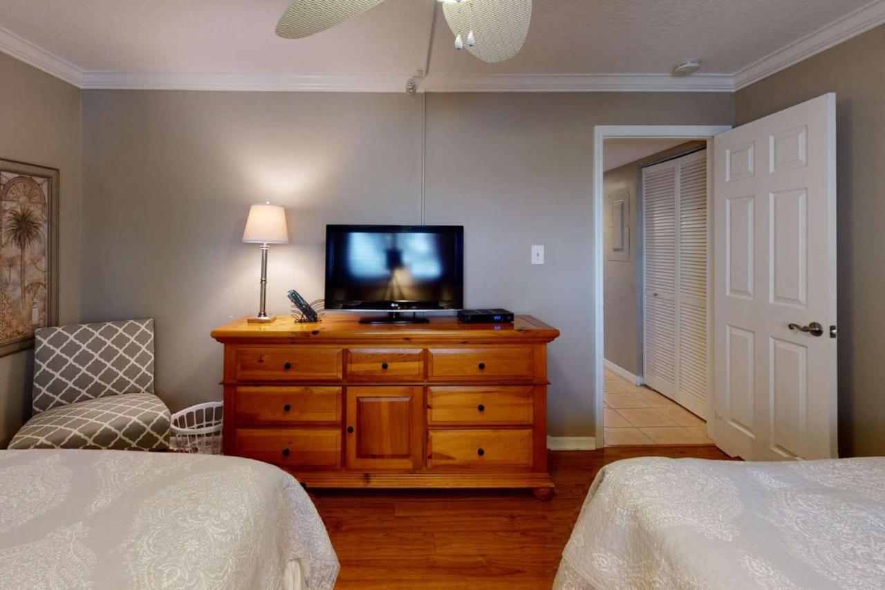1-306 - Ocean Sands St. Pete Beach