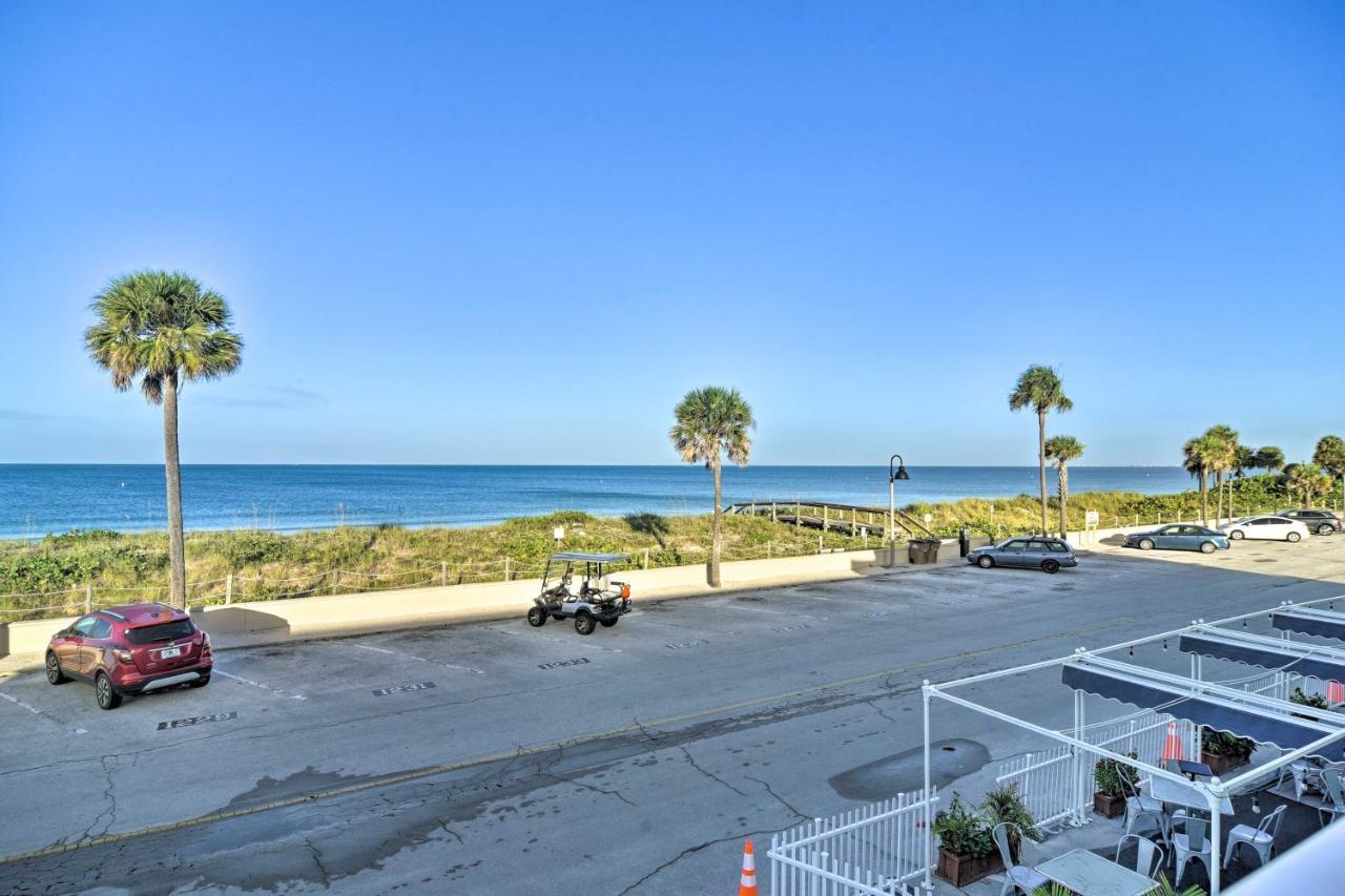 Idyllic Pass-a-grille - Walk To The Beach!