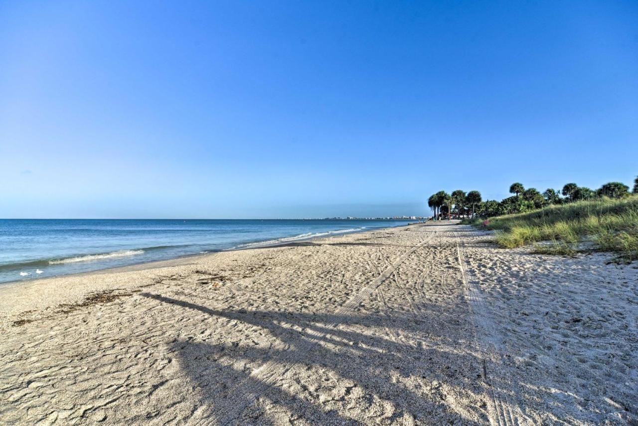 Idyllic Pass-a-grille - Walk To The Beach! Apartment