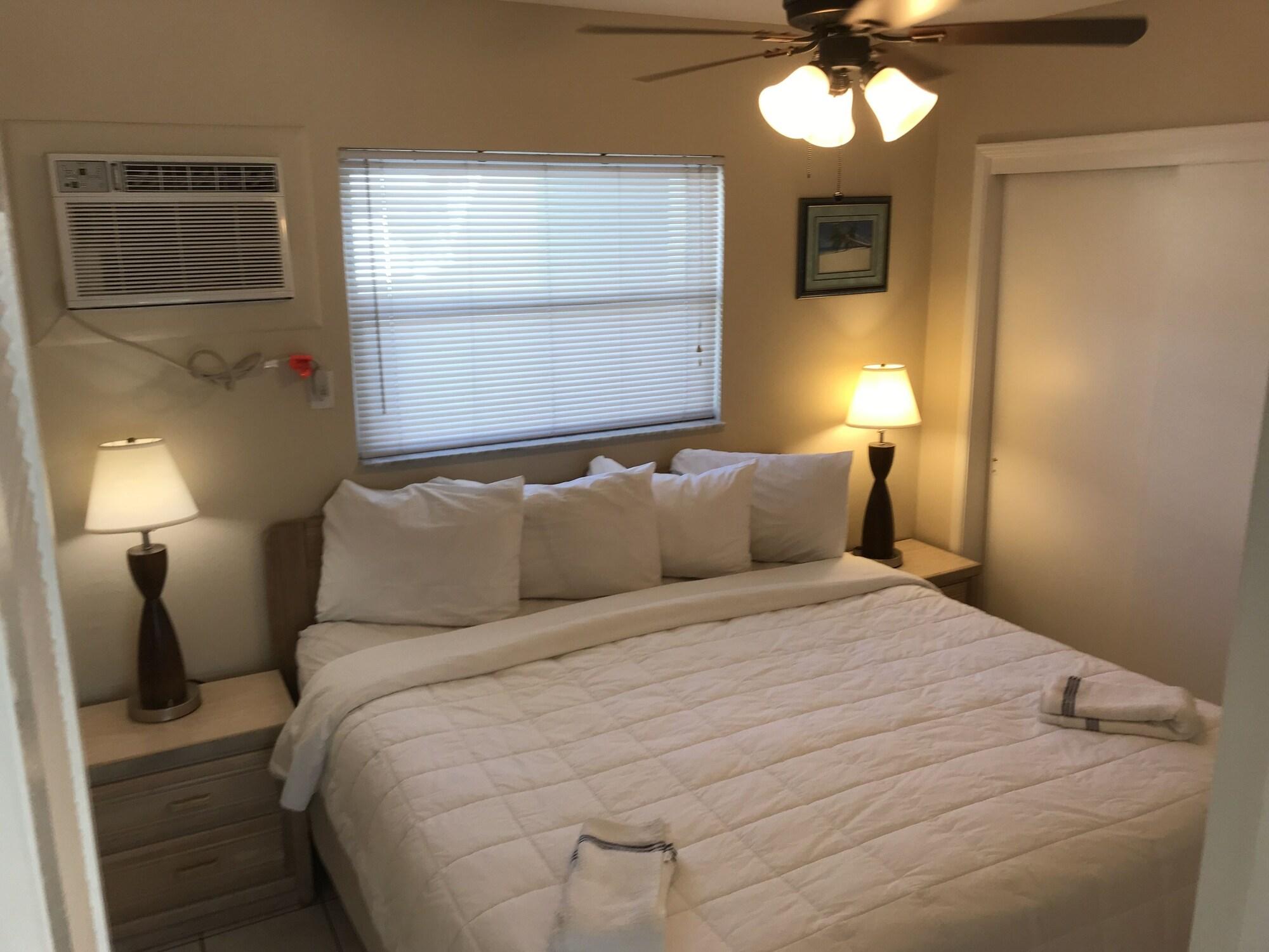 Miramar Motel