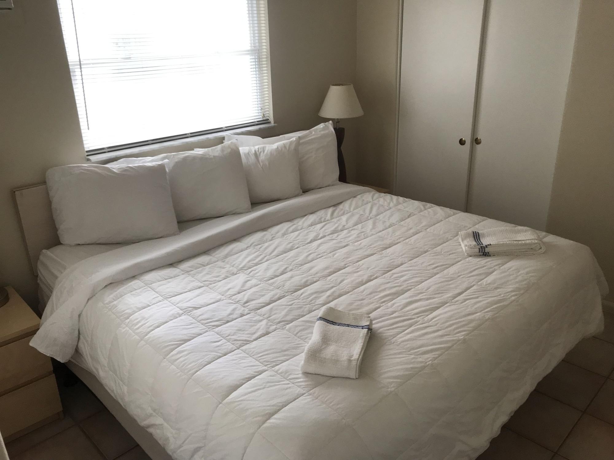 Miramar Motel