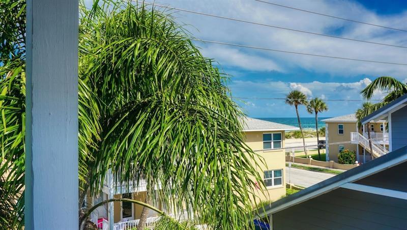 Key West Style Beachtown Estate By Techtravel Holiday home