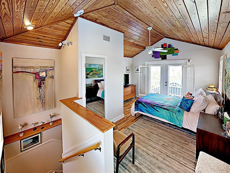 Key West Style Beachtown Estate By Techtravel Holiday home