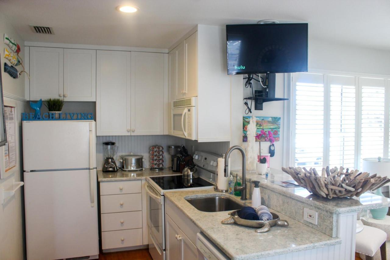 Key West Style Beachtown Estate By Techtravel *