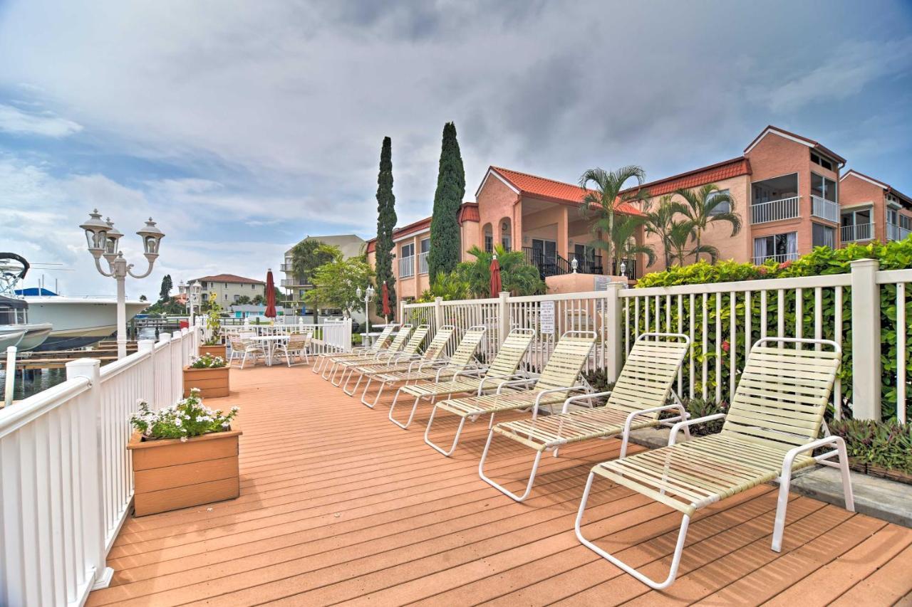 Modern Escape With Pool Access - Half Mile To Beach!