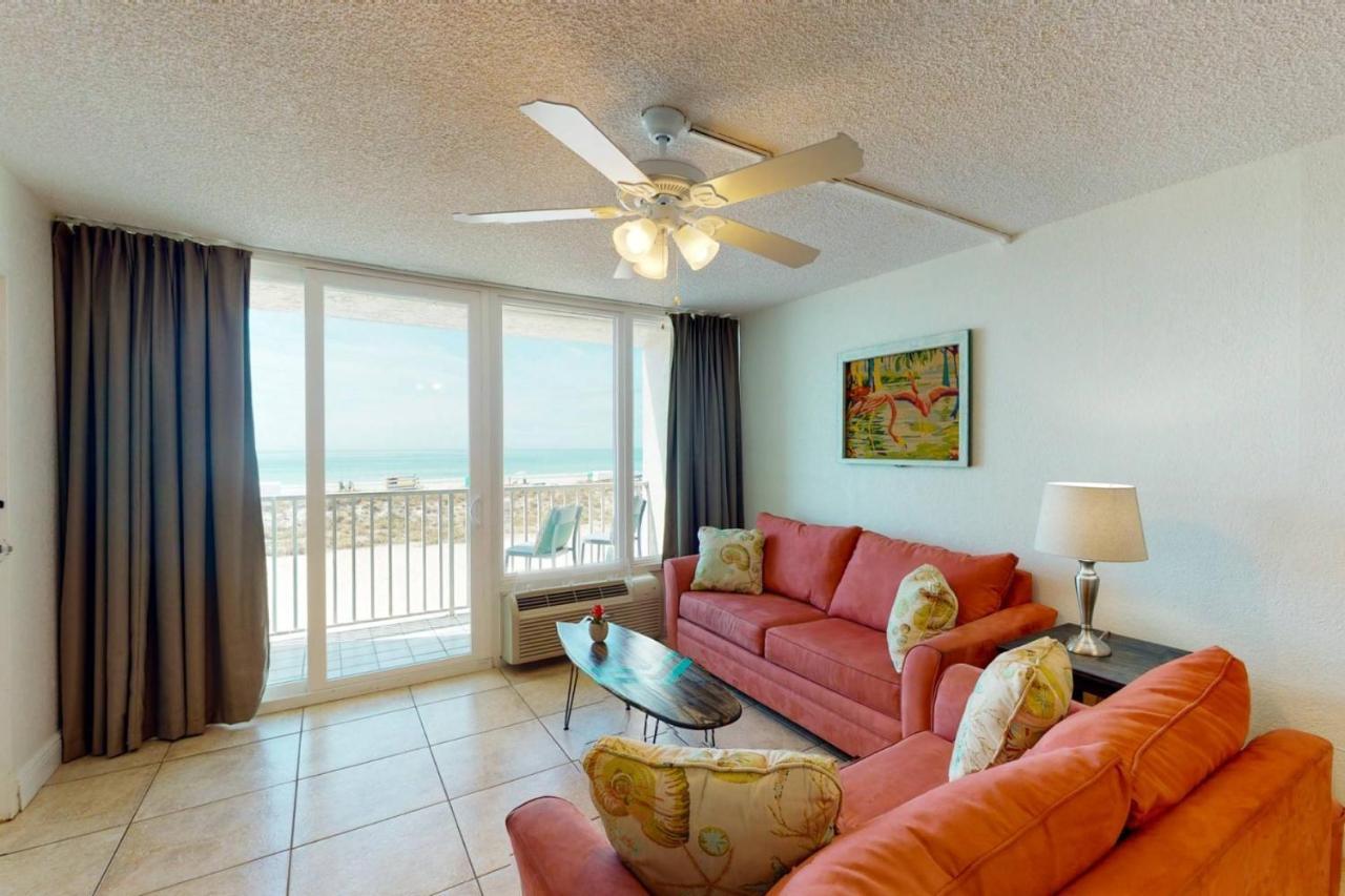 209 - Island * St. Pete Beach