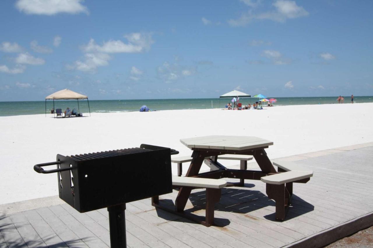 615 - Sunset Chateau * St. Pete Beach