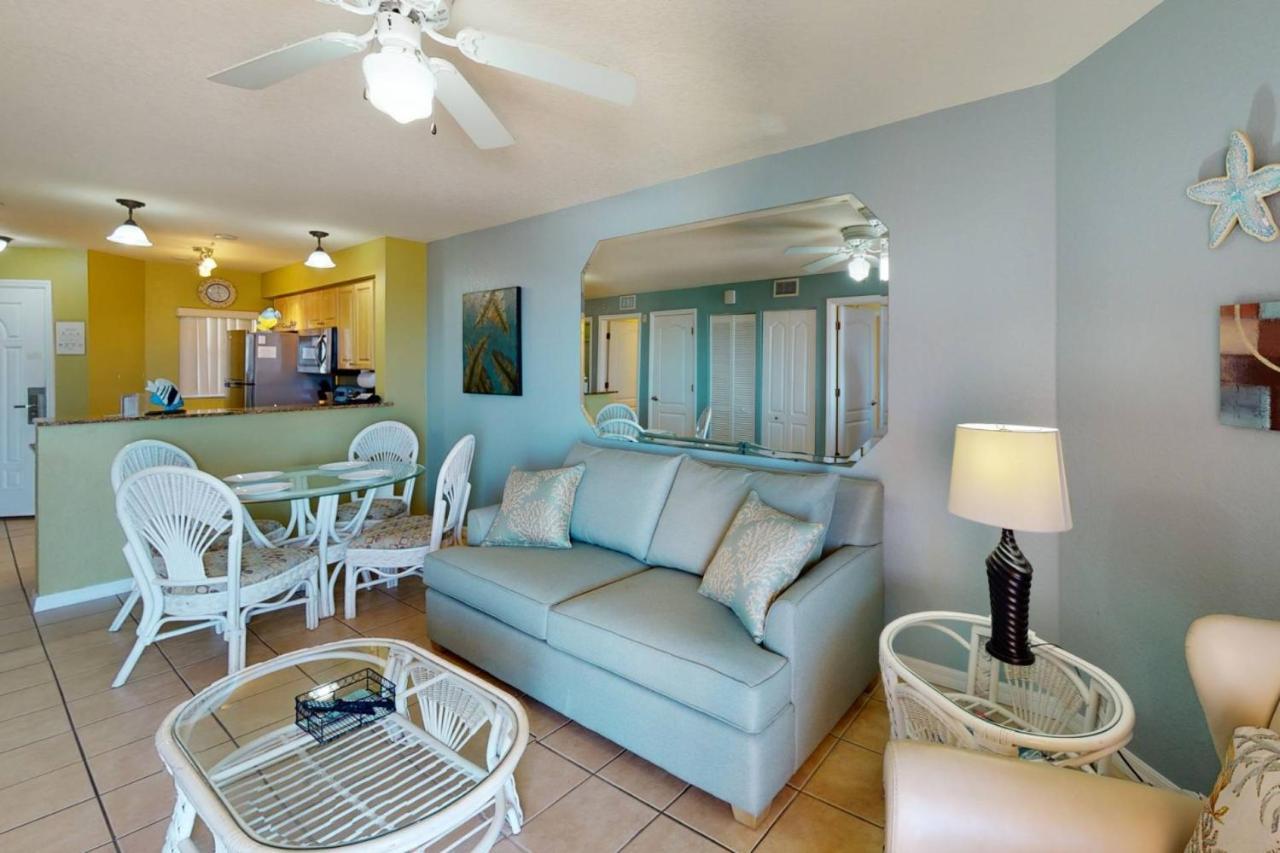 Holiday home 403 - Surf