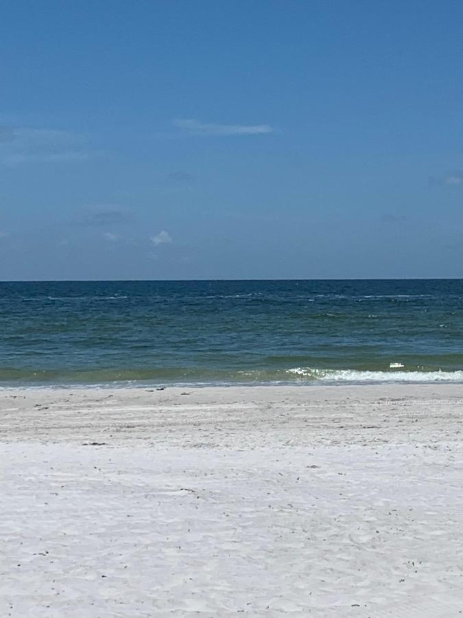 The Label At Madeira Beach * St. Pete Beach