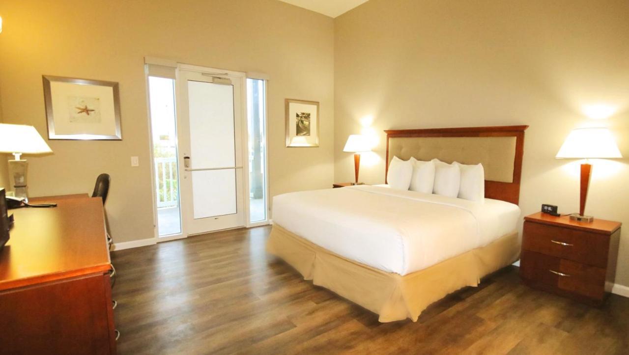 John's Pass - Fully Remote Check In Hotel *