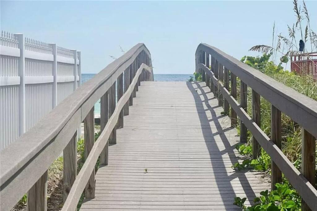 Treasure Island 1br With Gulf View * St. Pete Beach