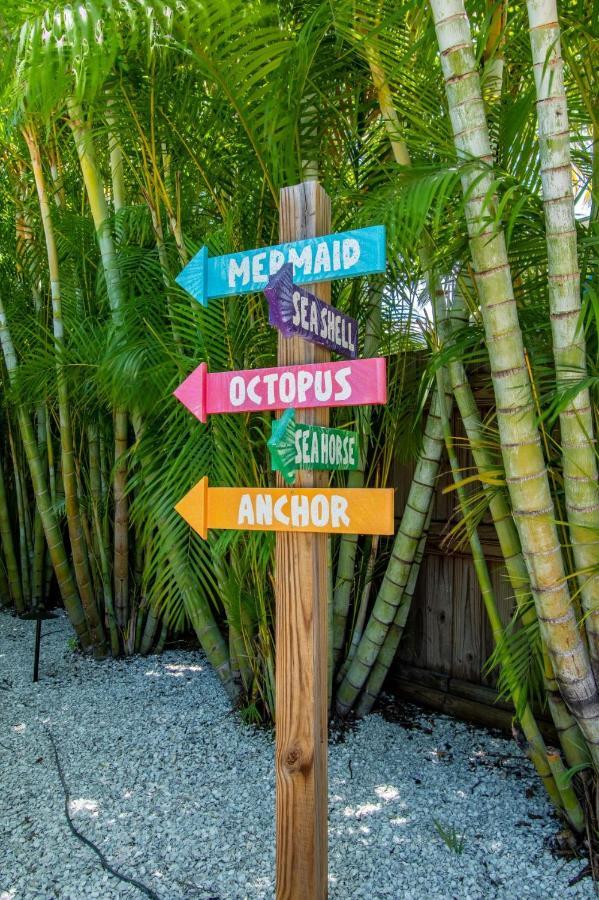 Luxury At Madeira Beach Dock One Block From Johns Pass Village Holiday home
