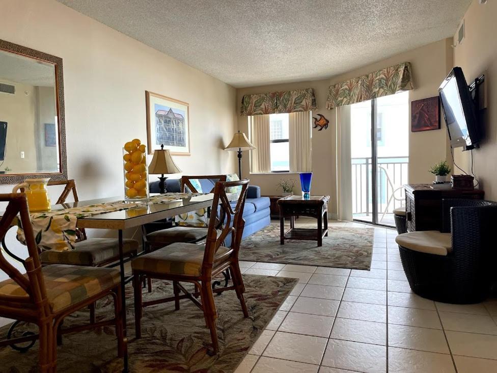 Beachfront Ocean View * St. Pete Beach