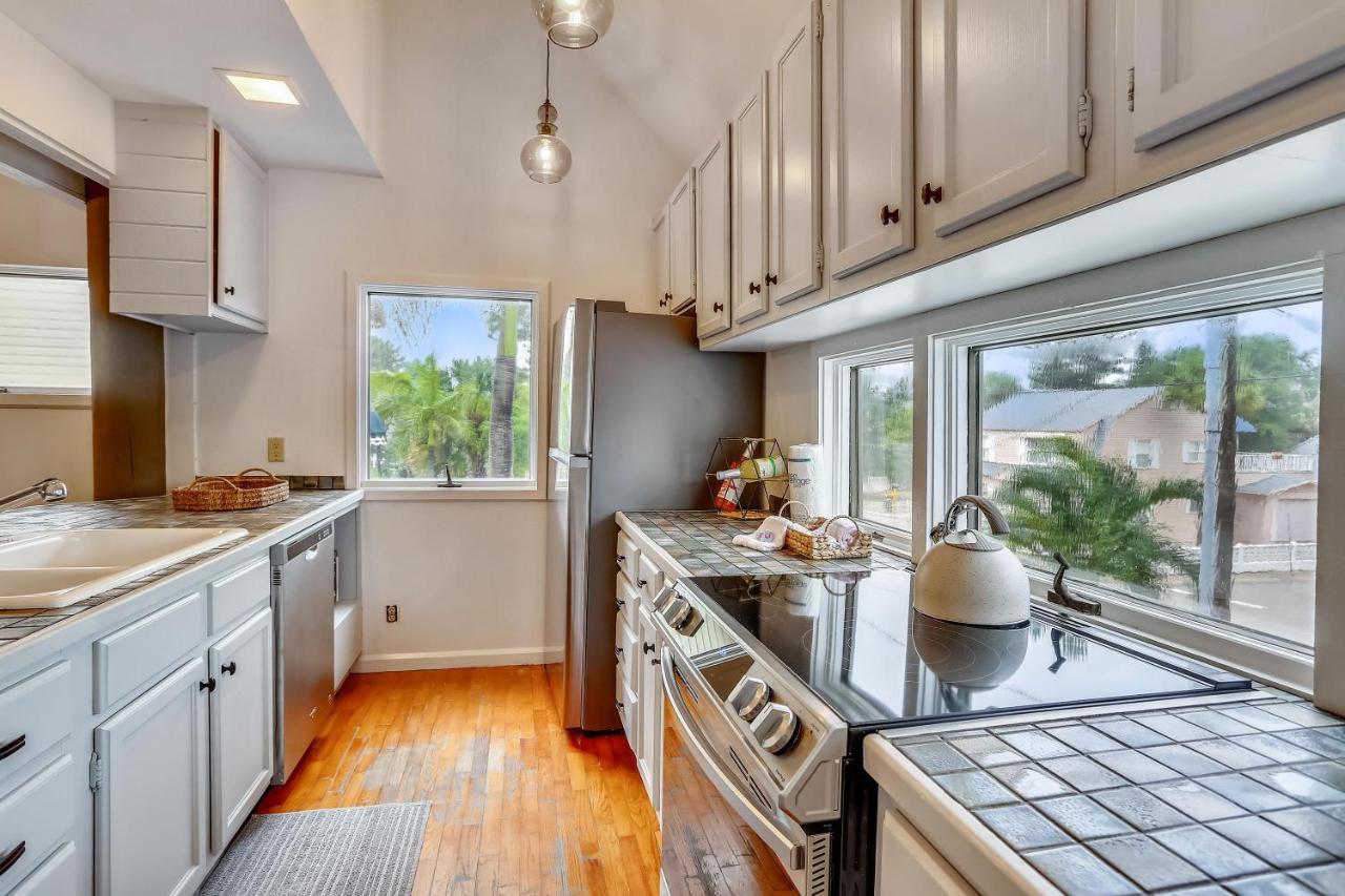 Sunset Beach House 3br Holiday home