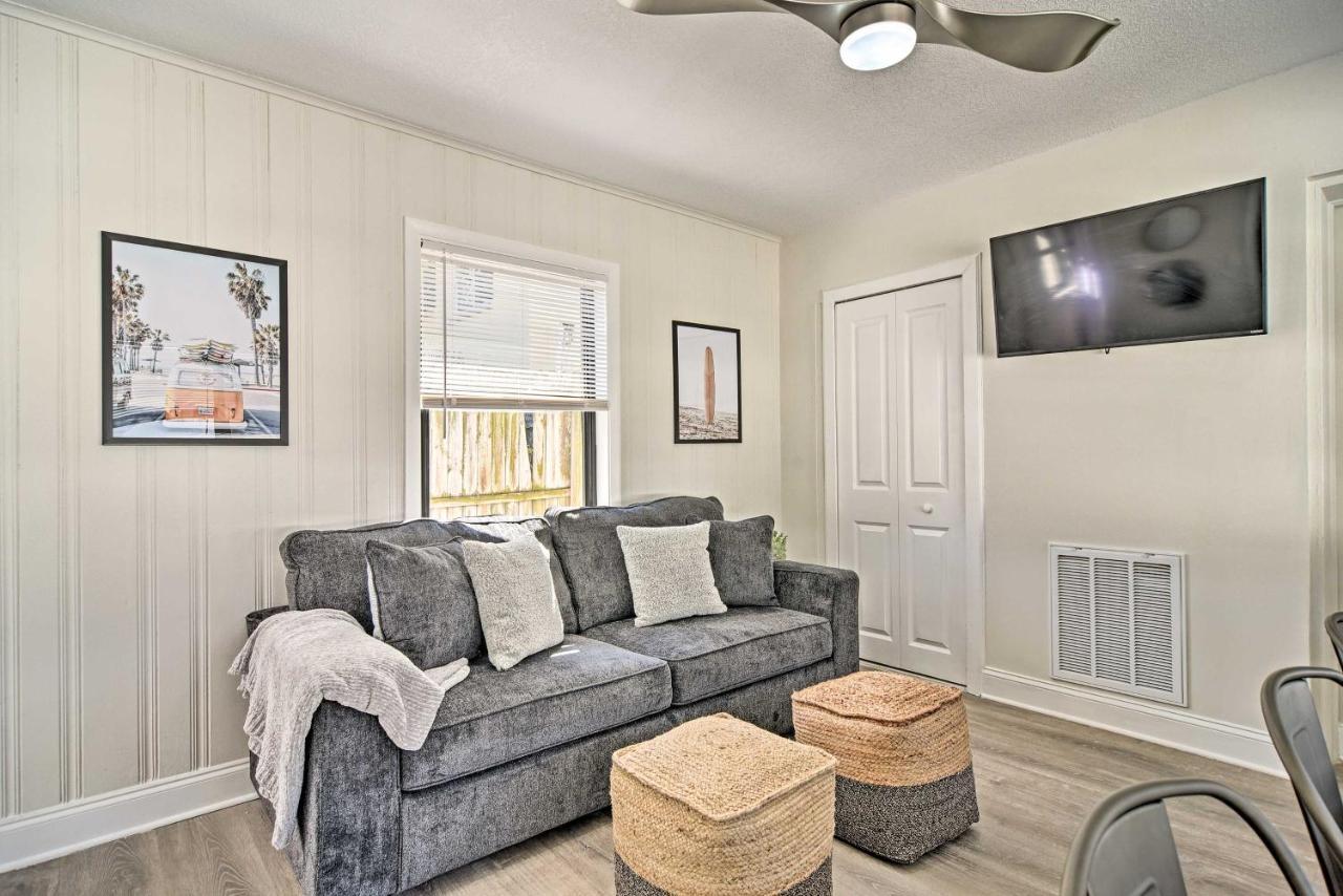 2 Conjoined Units - Steps From Madeira Beach! *