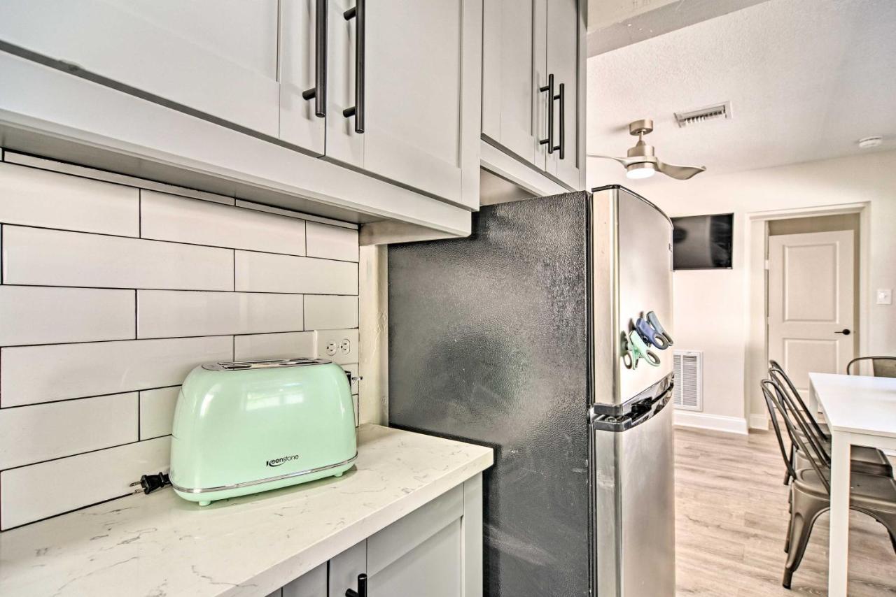 Apartment 2 Conjoined Units - Steps From Madeira Beach!