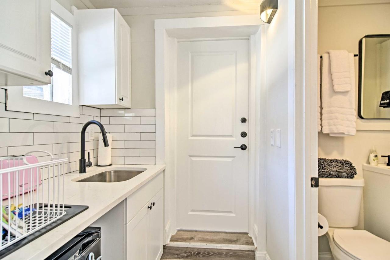 2 Conjoined Units - Steps From Madeira Beach! Apartment *