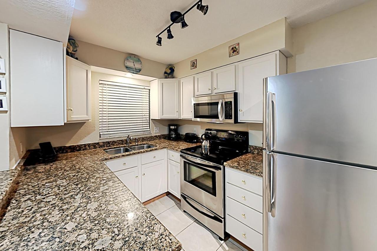 Waves Unit 20 Holiday home St. Pete Beach