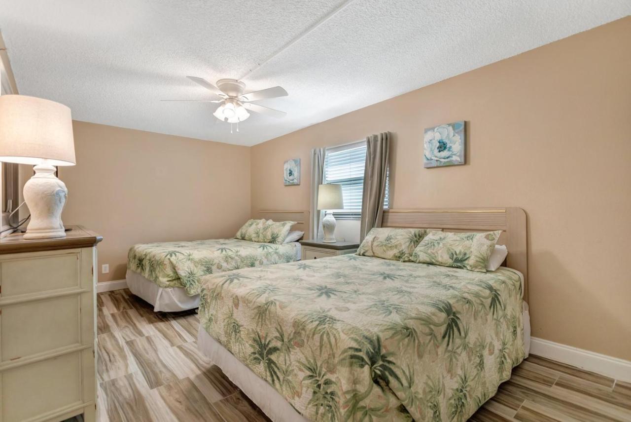Holiday home 301 Sandy Shores St. Pete Beach