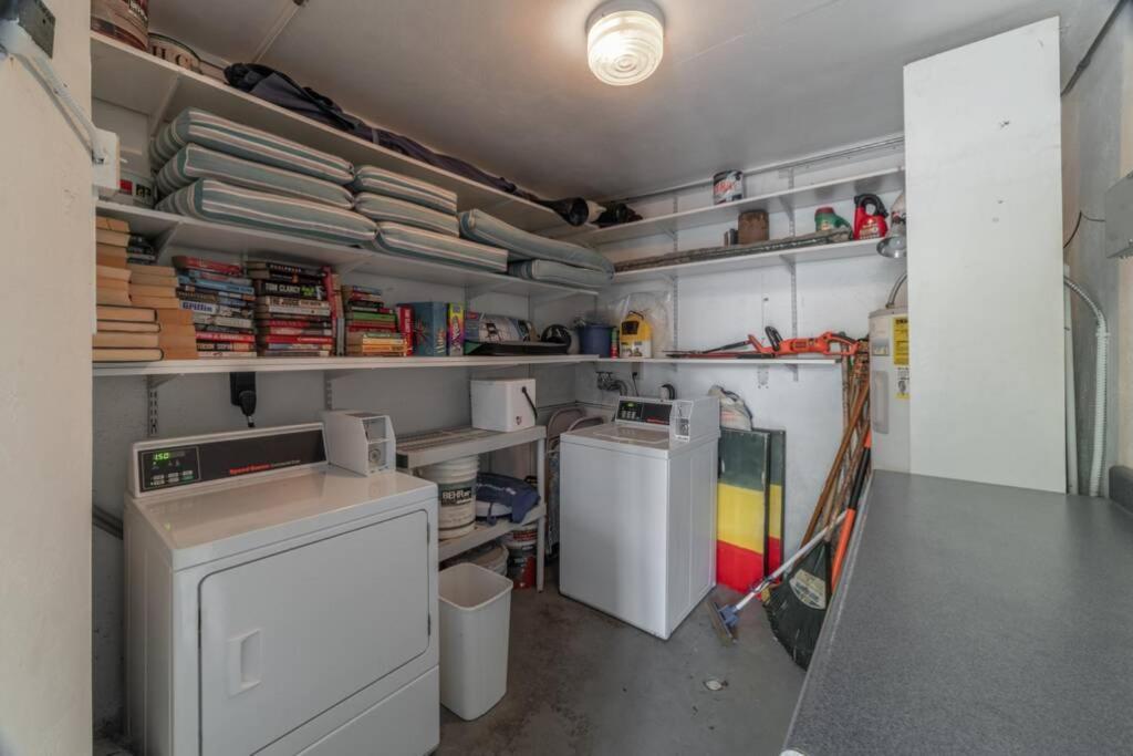 102-tiny Treasure-waterfront With Heated Pool * St. Pete Beach