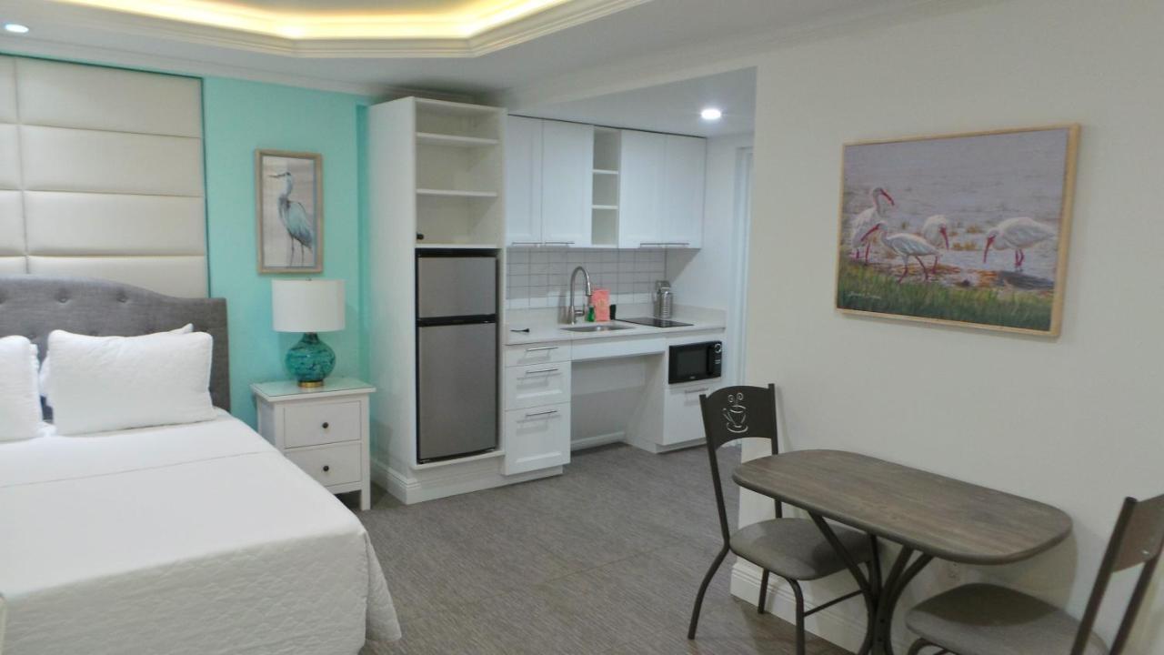 Island House 2*