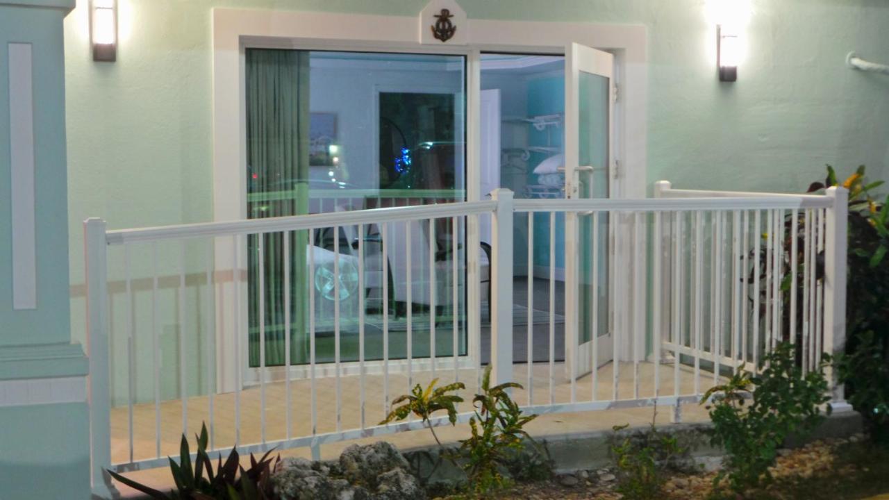 Motel Island House 2*