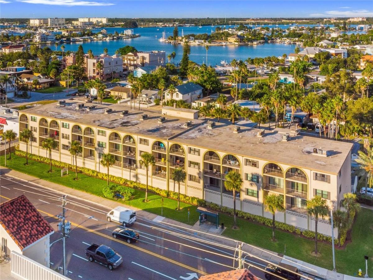 Escape To Paradise * St. Pete Beach