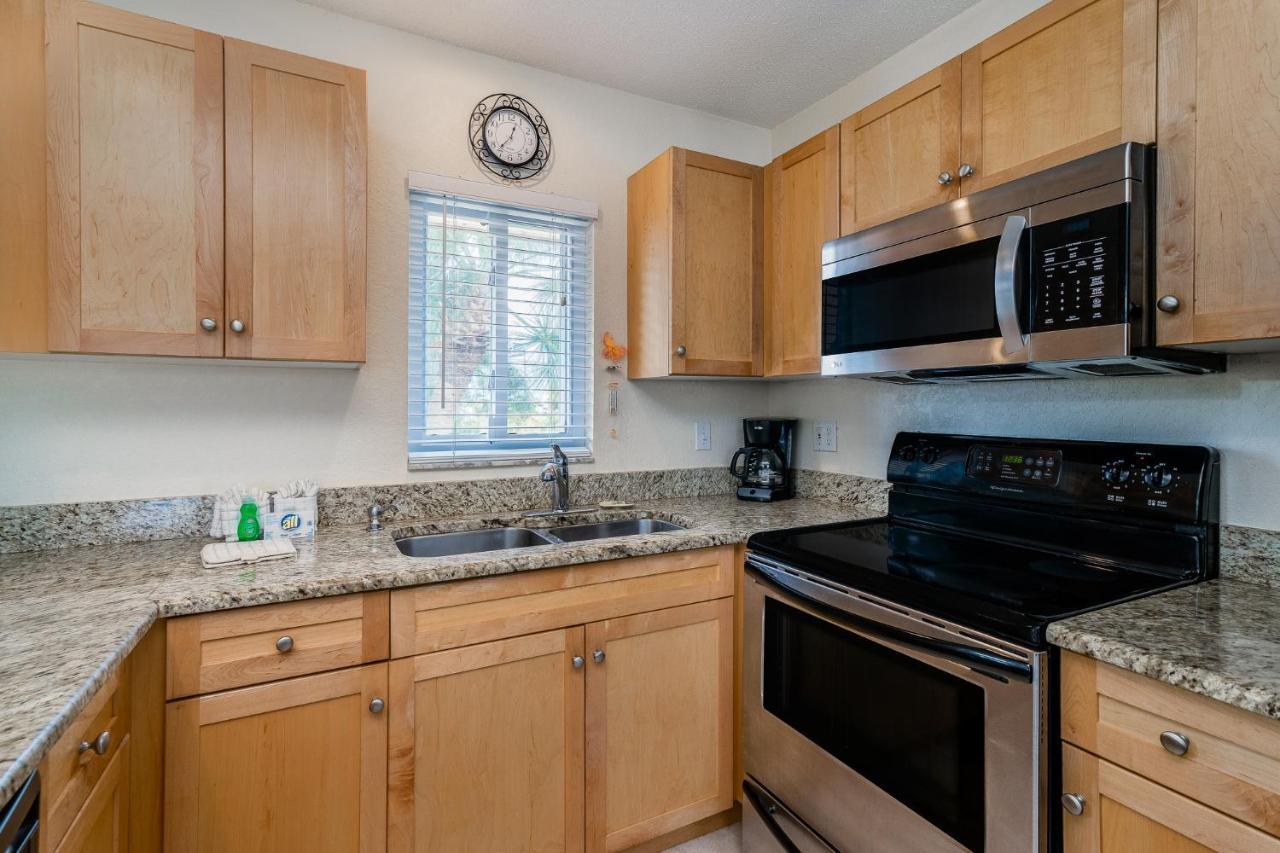 Apartment Parkside 15, 2 Bedrooms, Walk To Beach, Pool Access, Sleeps 6