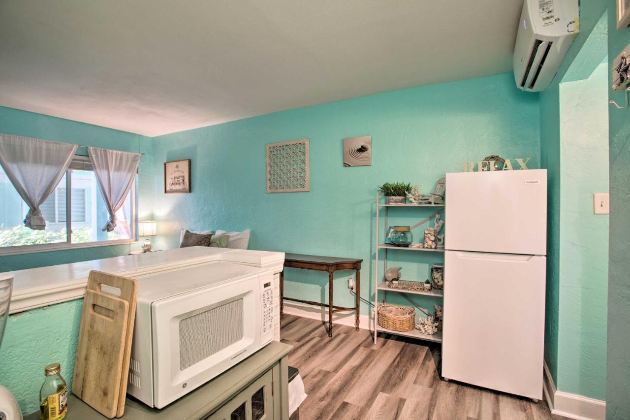 Apartment Tropical Pass-a-grille Gem With Direct Access!