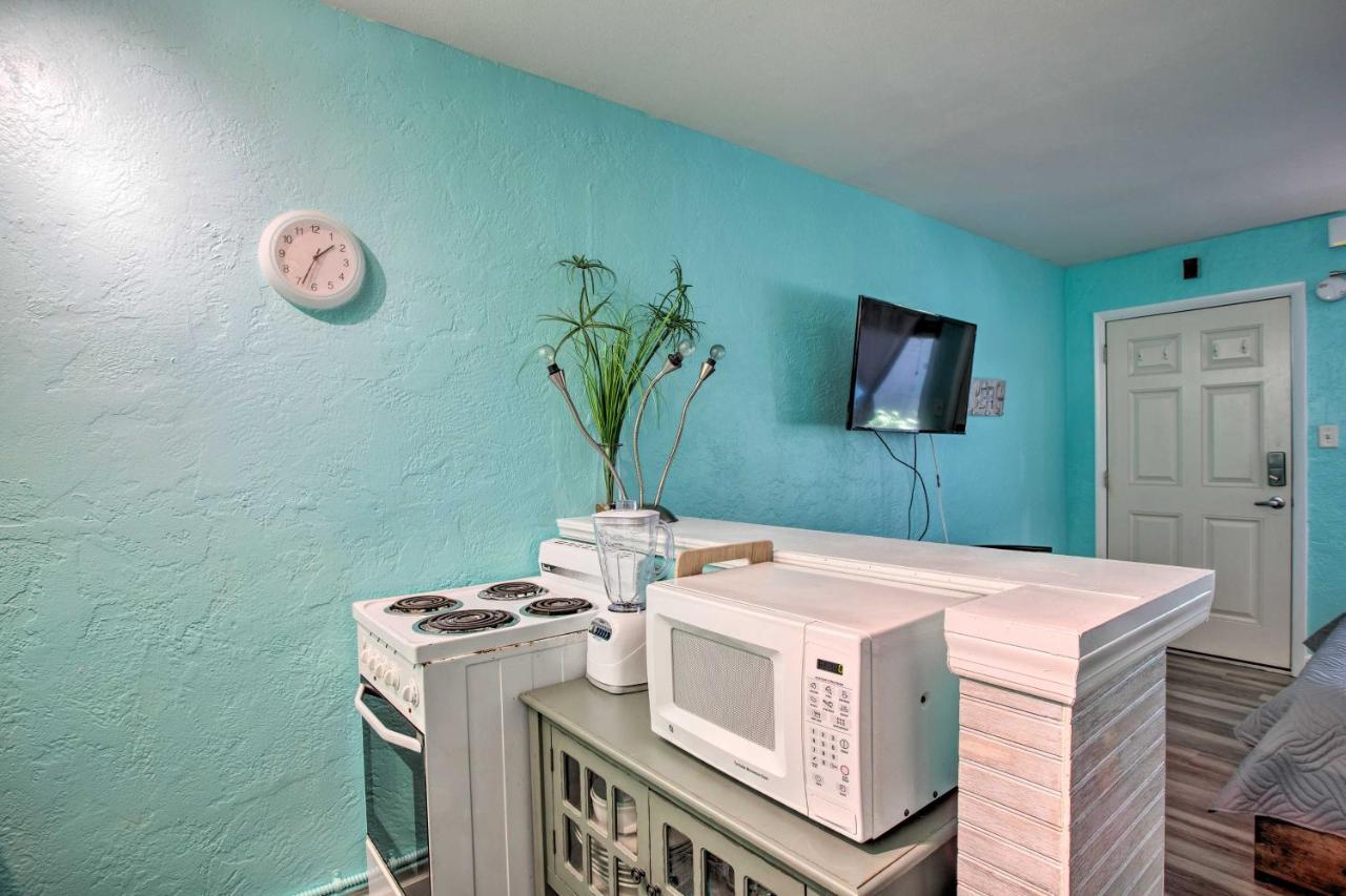 Tropical Pass-a-grille Gem With Direct Access! St. Pete Beach