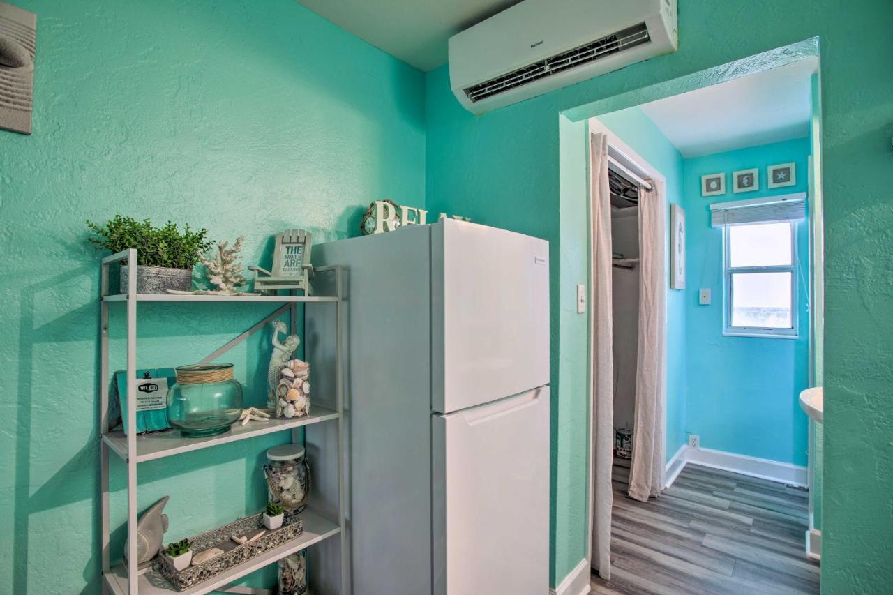 Apartment Tropical Pass-a-grille Gem With Direct Access!