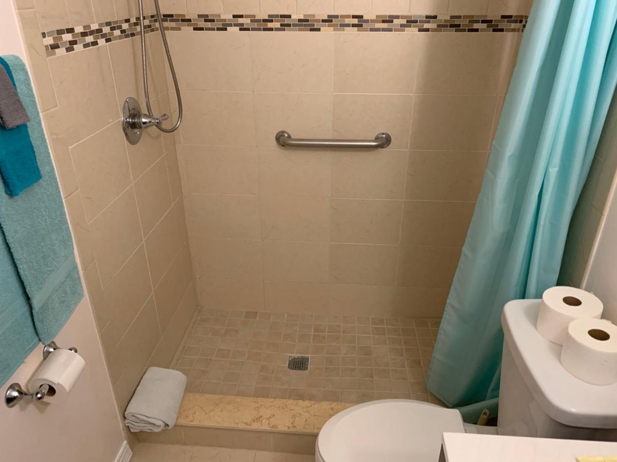 Apartment Michaels -beachside St. Pete Beach